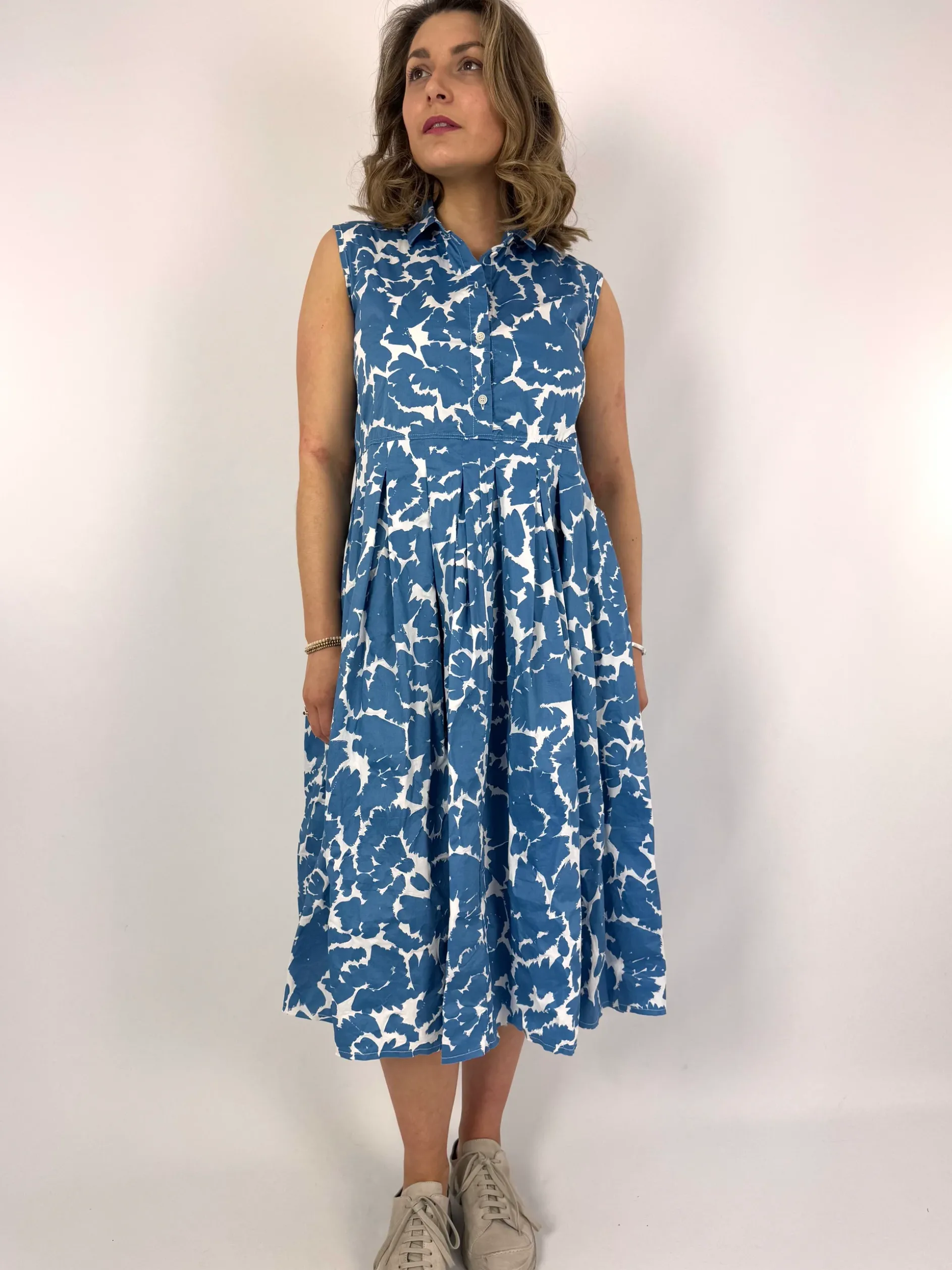 Aequamente 136 Dress Flowers