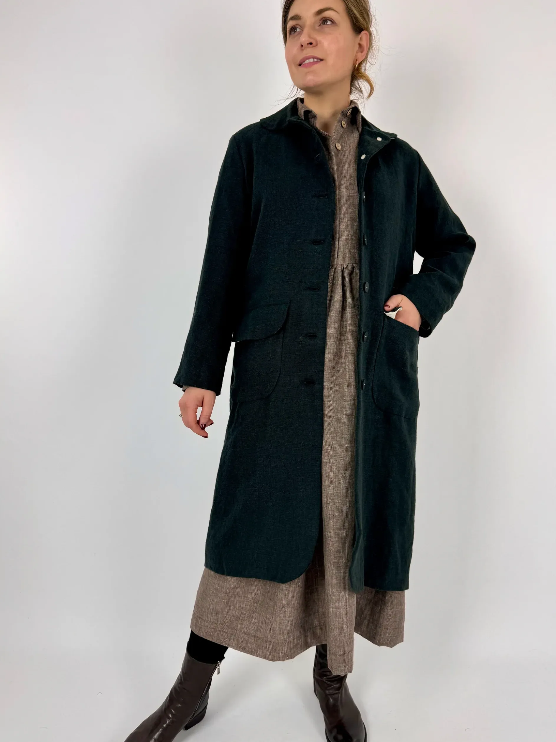 Der Antagonist 8 Embroidered Dress Brown Check