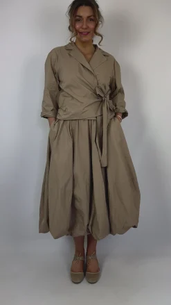 Les Filles d'Ailleurs 566 Skirt Beige