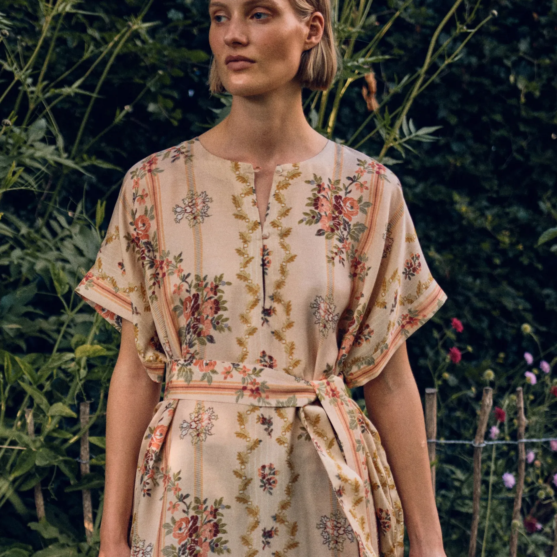 Tapis Noir Clara Dress Beige