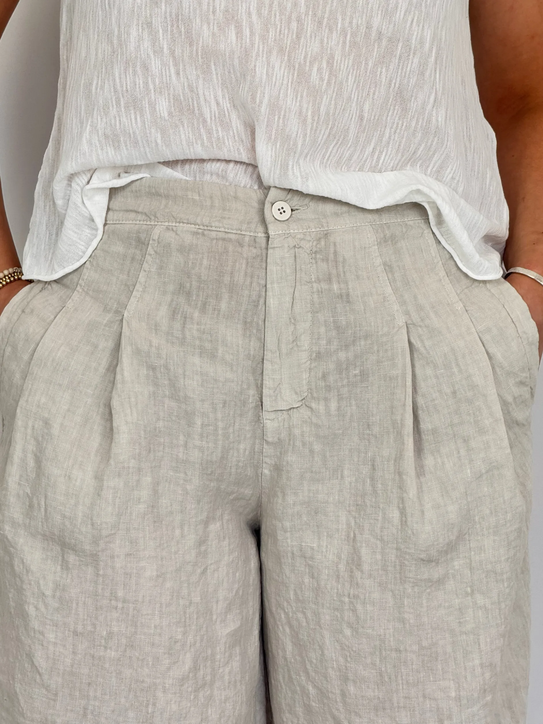 Transit Par-Such D134 Shorts Sand